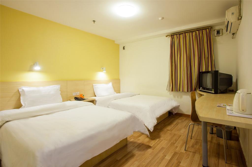 7Days Inn Huangshan Railway Station Bagian luar foto