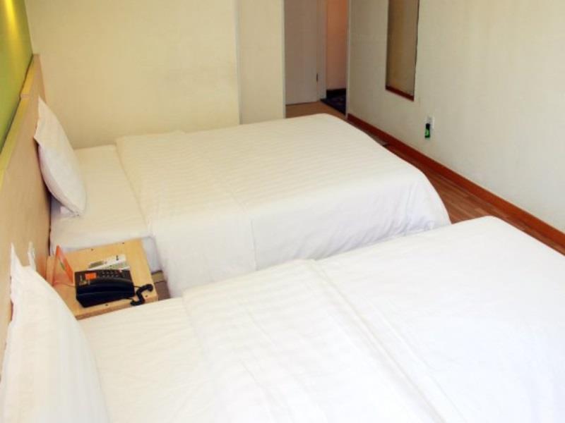 7Days Inn Huangshan Railway Station Bagian luar foto